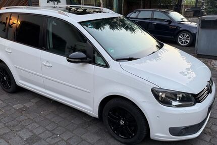 VW Touran 229.221 km 6.850 &euro; Neukirchen-Vluyn 47506