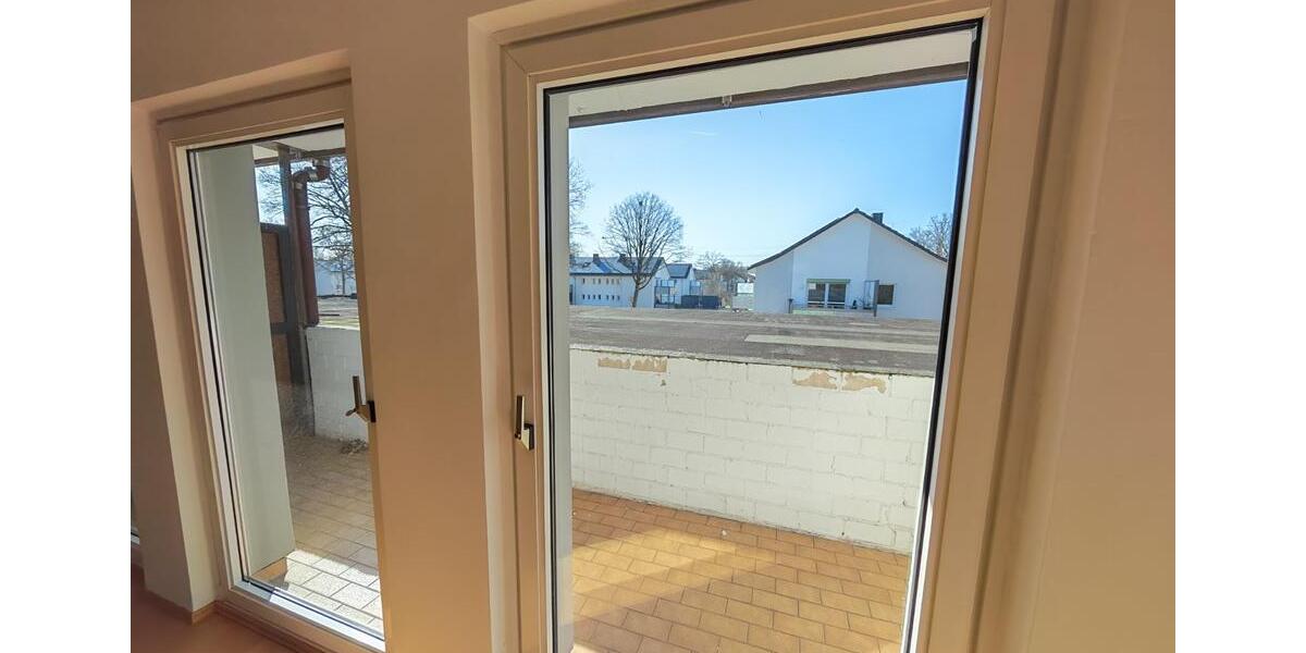 Etagenwohnung Duisburg Huckingen - 2 Zimmer, 70 m&sup2;, 649&euro; | Angebot:25402960