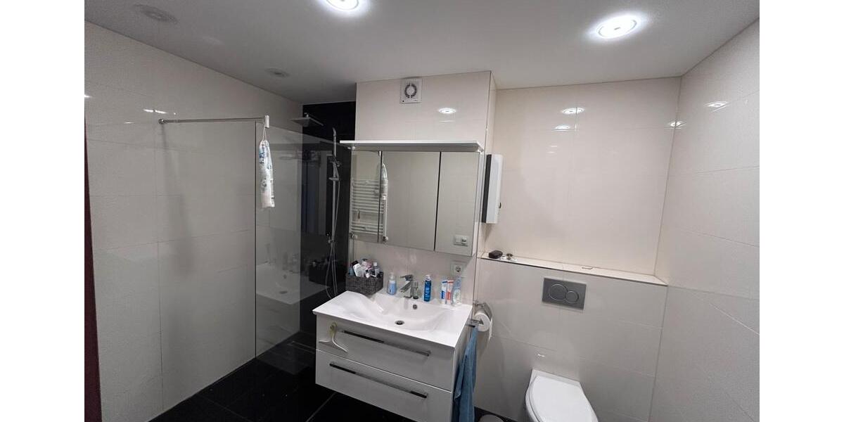 Etagenwohnung Düsseldorf Stadtbezirk 7 - 3 Zimmer, 80 m&sup2;, 1.750&euro; | Angebot:25994176