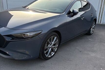 Mazda 3 46.000 km 19.500 &euro; Essen 45309