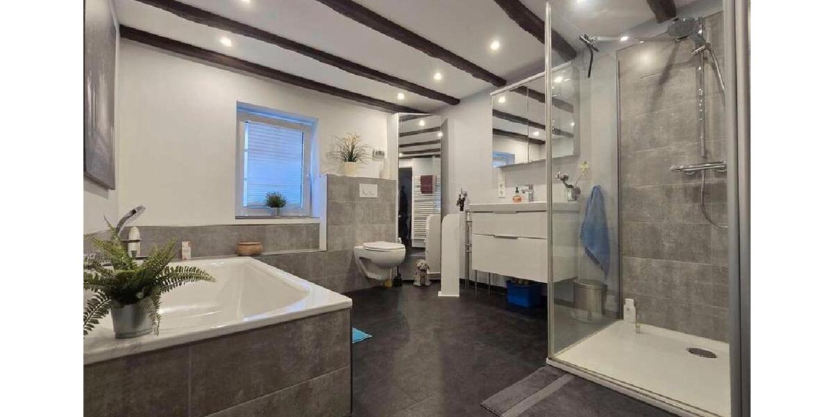 Einfamilienhaus Moers Rheinkamp - 5 Zimmer, 179 m&sup2;, 359.000&euro; | Angebot:25921684