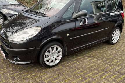 Peugeot 1007 132.000 km 2.990 &euro; Krefeld 47805