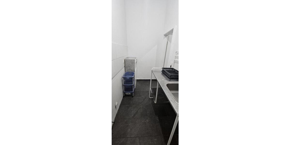 Erdgeschoßwohnung Krefeld - 2 Zimmer, 37 m&sup2;, 650&euro; | Angebot:26698756