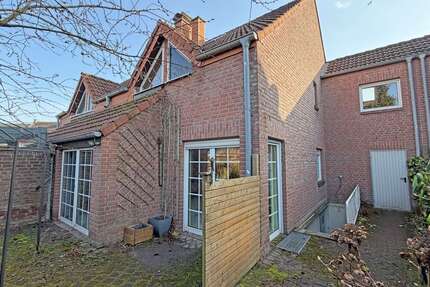 Haus Wesel Bislich - 6 Zimmer, 107 m&sup2;, 299.000&euro; | Angebot:25606820