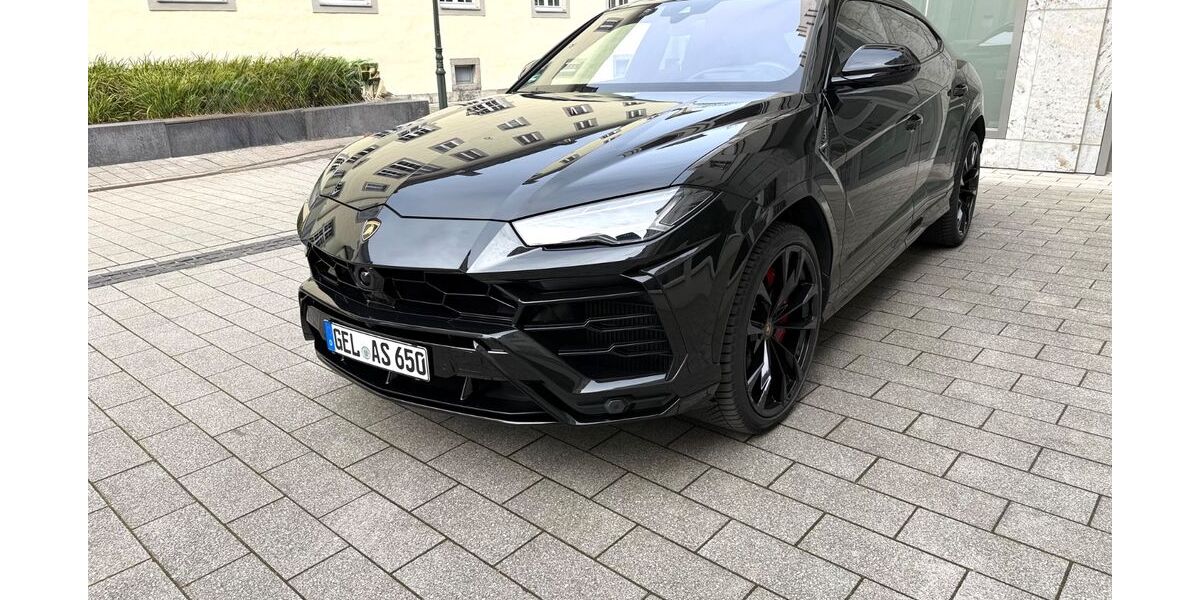 Lamborghini Urus 29.955 km 228.990 &euro; kempen 47906