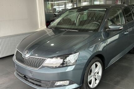 Skoda Fabia 121.000 km 7.450 &euro; Kamp Lintfort 47475