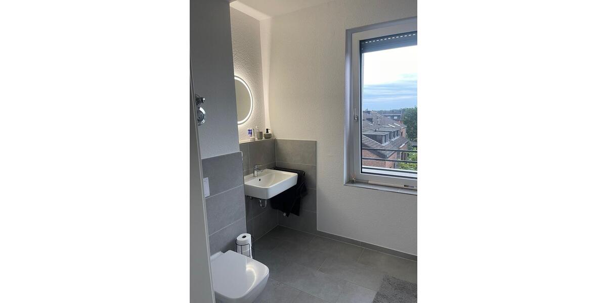 Einfamilienhaus Moers - 4 Zimmer, 93 m&sup2;, 1.680&euro; | Angebot:25782659