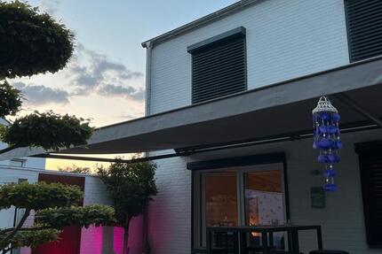 Haus Krefeld Benrad - 6 Zimmer, 140 m&sup2;, 580.000&euro; | Angebot:26710350