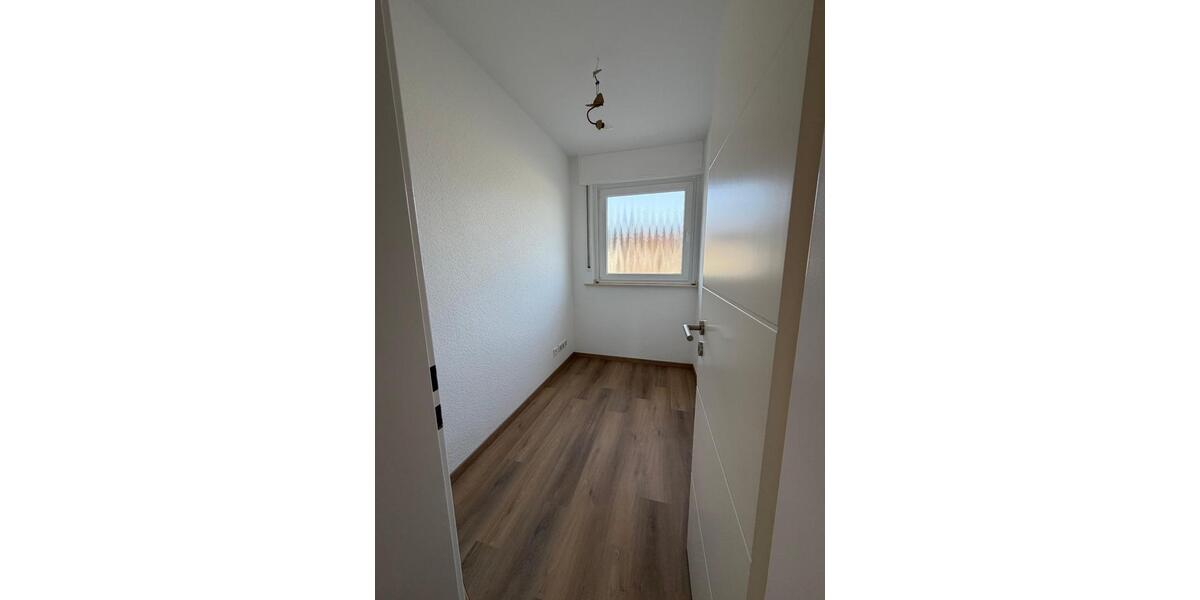 Reihenhaus Gladbeck Alt-Rentfort - 7 Zimmer, 140 m&sup2;, 1.950&euro; | Angebot:25595852