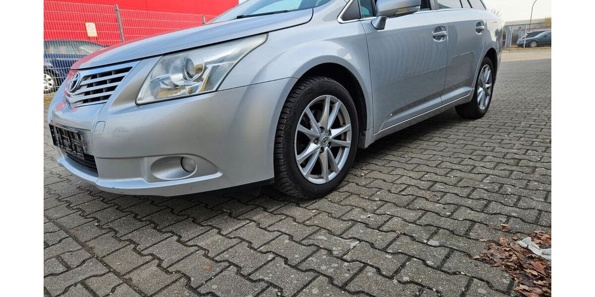 Toyota Avensis 330.000 km 3.900 &euro; Rheinberg 47495