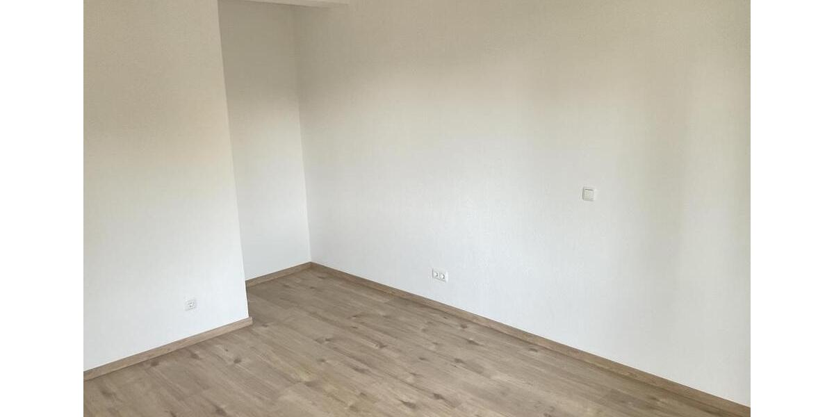 Erdgeschoßwohnung Duisburg Ruhrort - 3 Zimmer, 64 m&sup2;, 509&euro; | Angebot:25793780