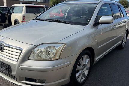 Toyota Avensis 138.000 km 4.990 &euro; Düsseldorf 40233