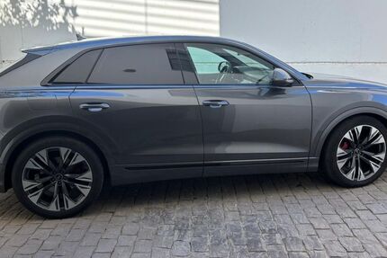 Audi Q8 43.850 km 71.490 &euro; Meerbusch 40667