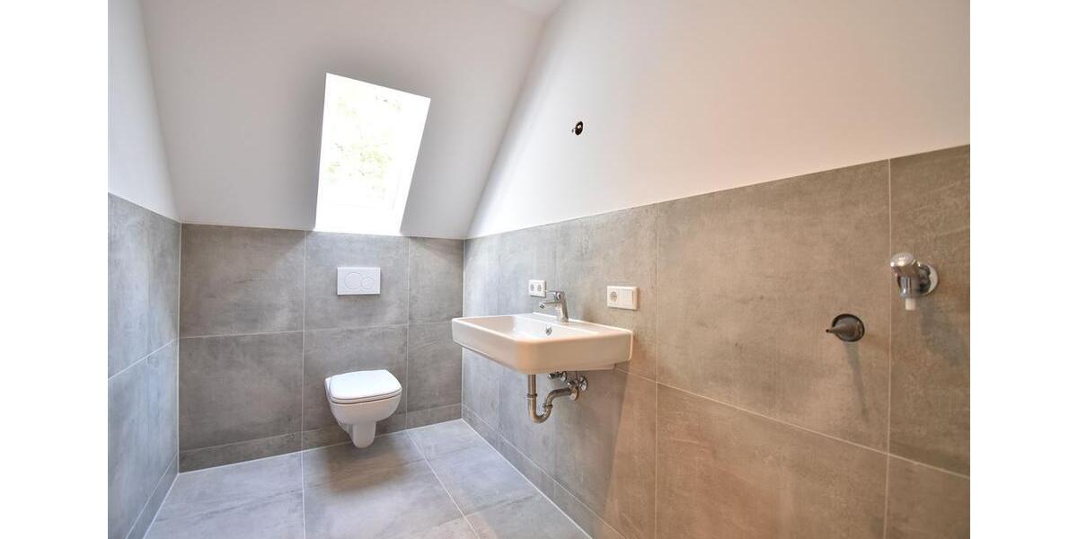 Dachgeschoßwohnung Krefeld Benrad - 3 Zimmer, 66 m&sup2;, 755&euro; | Angebot:24714331