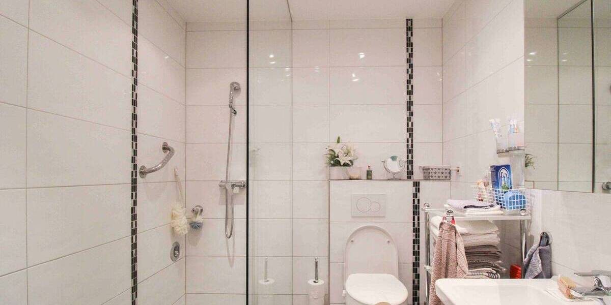 Etagenwohnung Duisburg Hochheide - 2 Zimmer, 56 m&sup2;, 79.000&euro; | Angebot:26016572