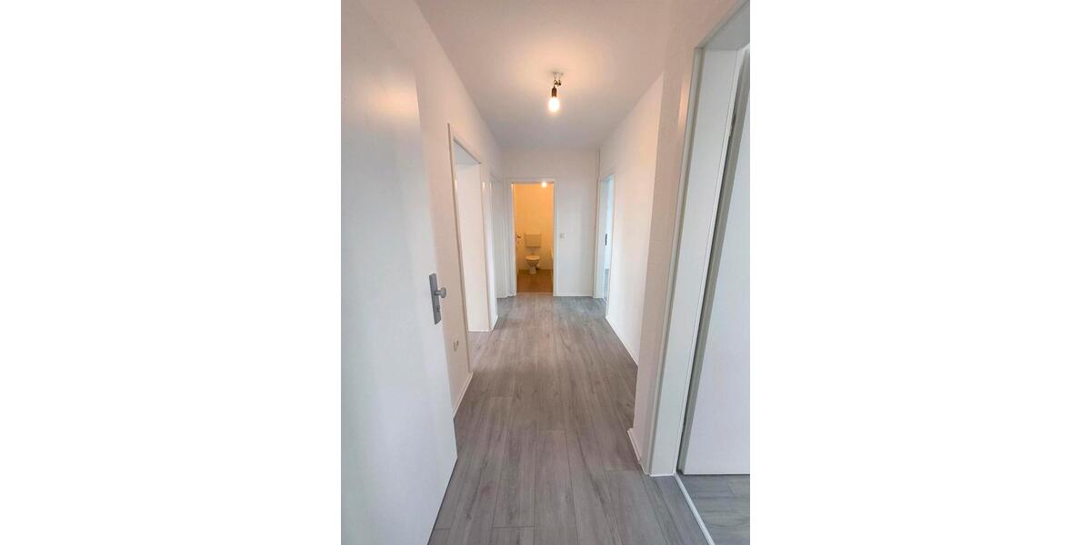 Dachgeschoßwohnung Duisburg Beeck - 3 Zimmer, 71 m&sup2;, 700&euro; | Angebot:26620006