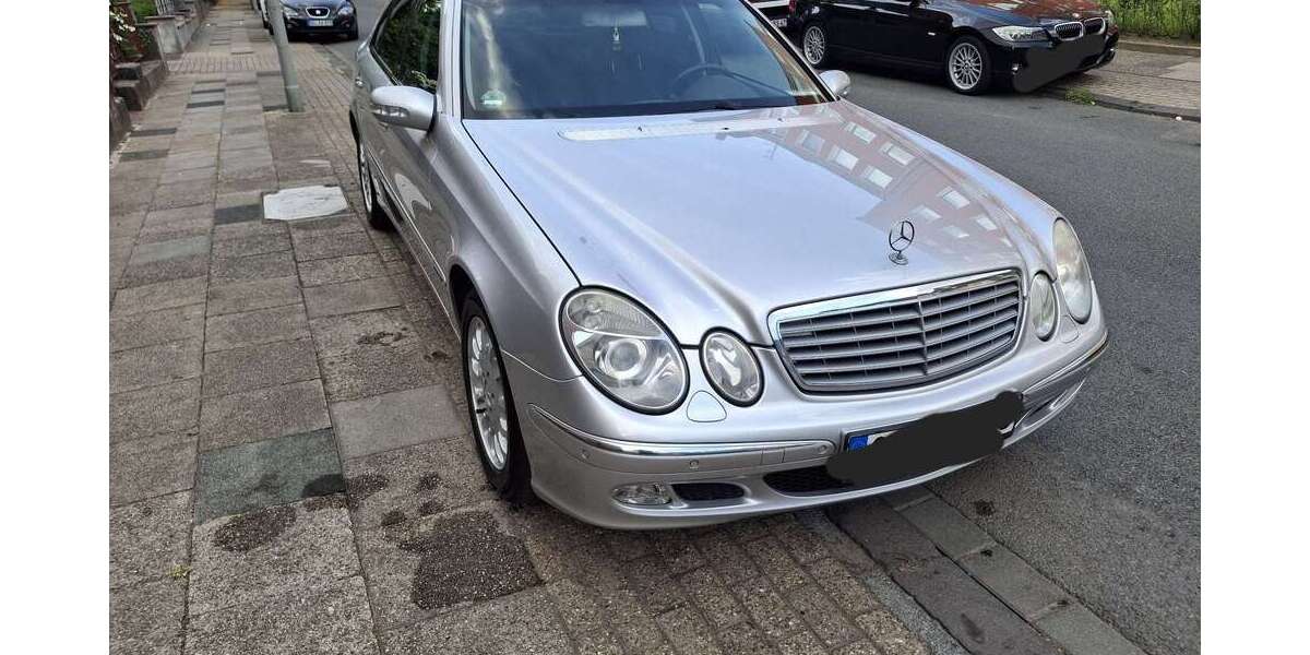 Mercedes-Benz 240 210.000 km 5.100 &euro; Oberhausen 46045