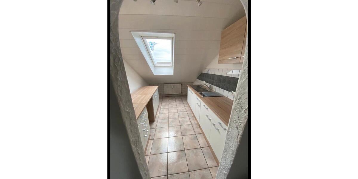 Dachgeschoßwohnung Moers Rheinkamp - 2 Zimmer, 60 m&sup2;, 480&euro; | Angebot:25421919