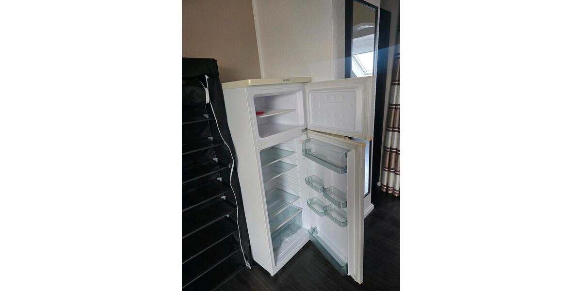 Dachgeschoßwohnung Krefeld Bockum - 1 Zimmer, 36 m&sup2;, 520&euro; | Angebot:25943417