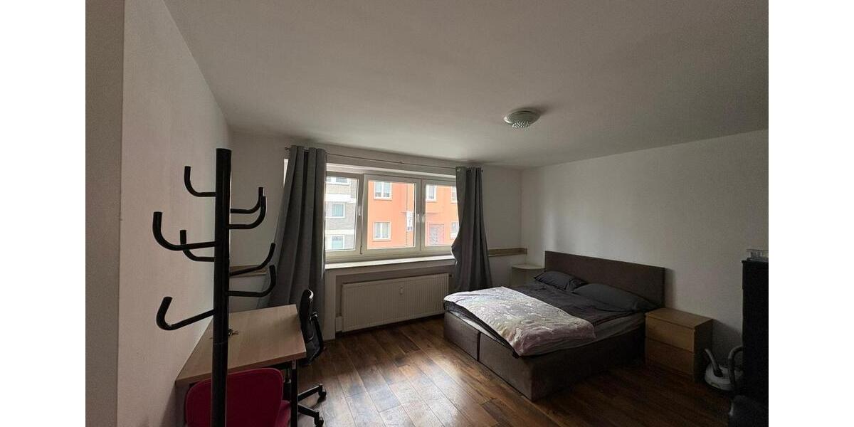 Etagenwohnung Düsseldorf Heerdt - 1.5 Zimmer, 33 m&sup2;, 1.050&euro; | Angebot:25810499