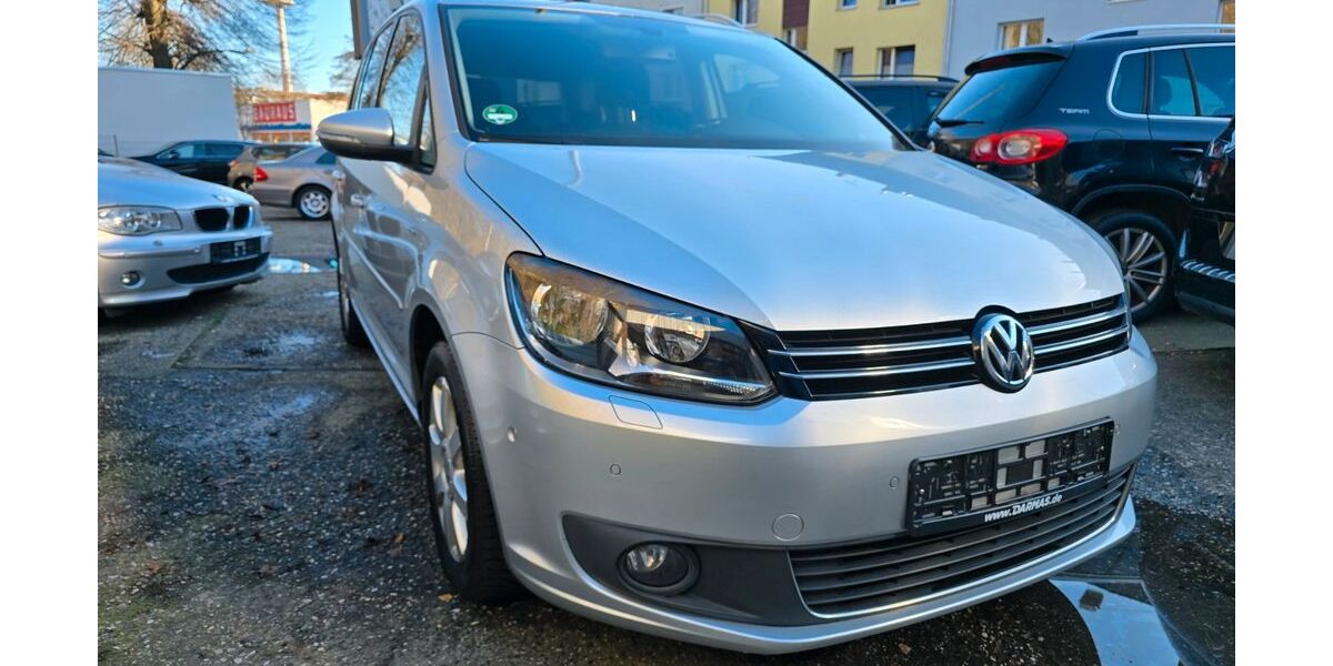 VW Touran 171.000 km 9.900 &euro; Essen 45144