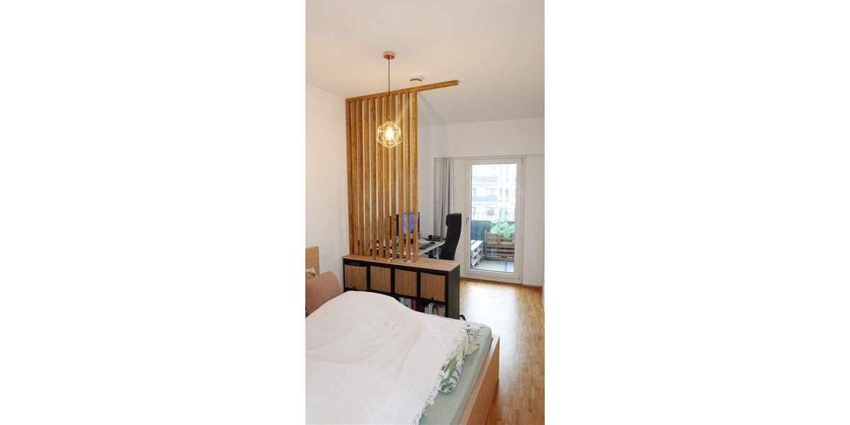 Etagenwohnung Düsseldorf Flingern Nord - 3 Zimmer, 95 m&sup2;, 1.575&euro; | Angebot:25851552