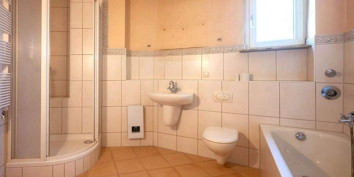 Etagenwohnung Düsseldorf Düsseltal - 3 Zimmer, 75 m&sup2;, 369.000&euro; | Angebot:25800161