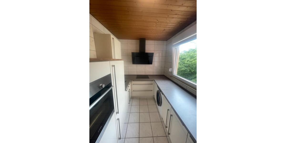Etagenwohnung Neuss - 2 Zimmer, 68 m&sup2;, 1.040&euro; | Angebot:26610402