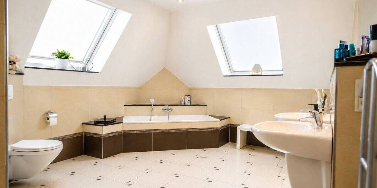 Einfamilienhaus Tönisvorst St. Tönis - 7 Zimmer, 217 m&sup2;, 865.000&euro; | Angebot:26751194