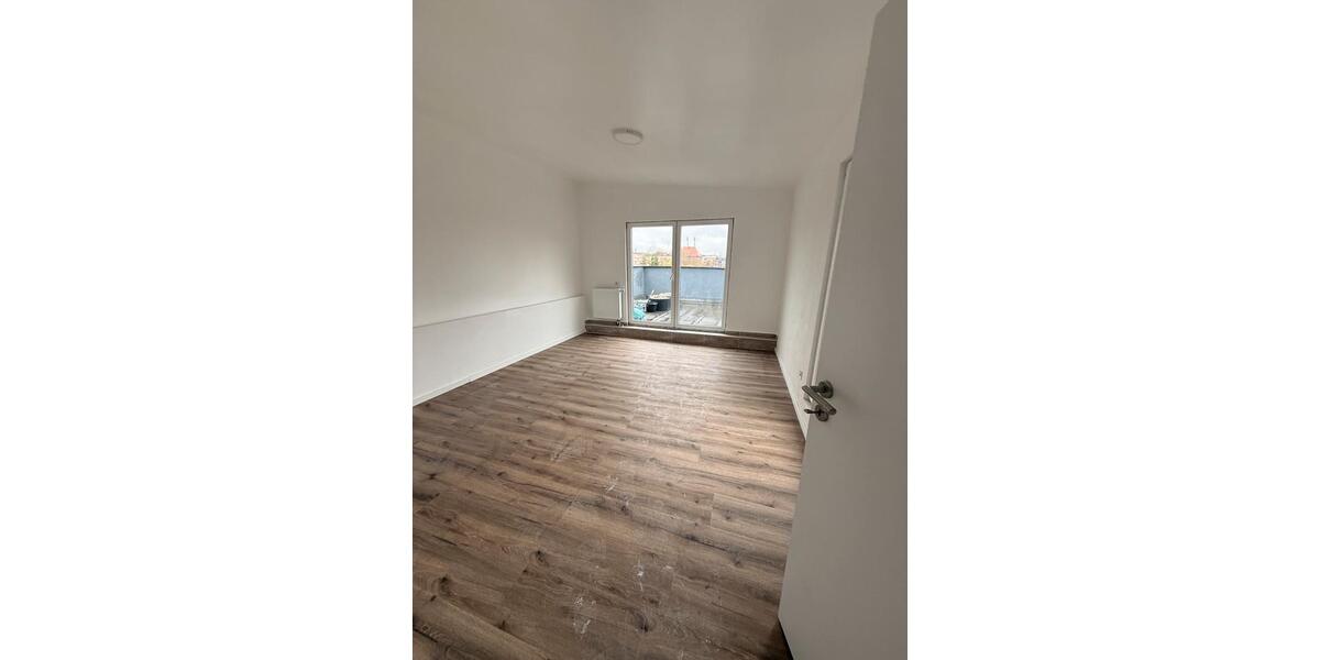 Etagenwohnung Duisburg Duisburg-Mitte - 2 Zimmer, 120 m&sup2;, 1.440&euro; | Angebot:25883659