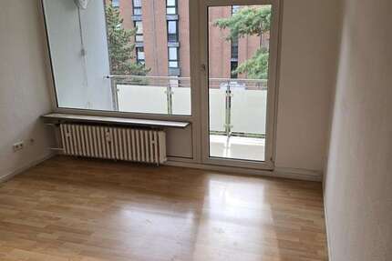 Zimmer Düsseldorf Lierenfeld - 395&euro; | Angebot:27335777