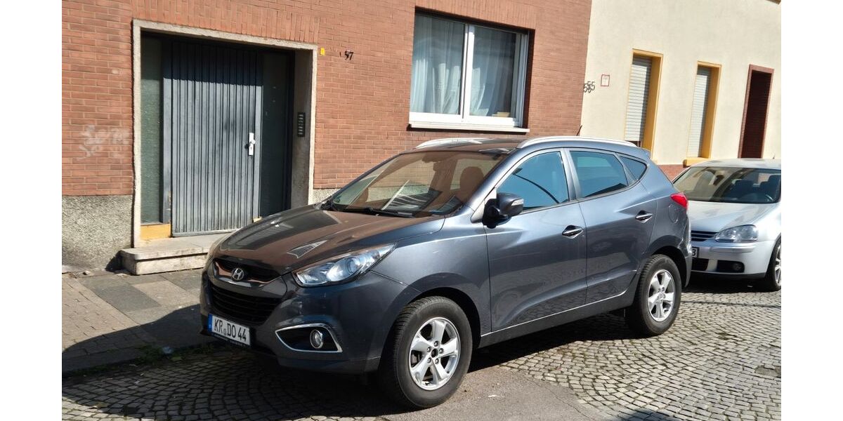 Hyundai ix35 201.000 km 4.900 &euro; Krefeld 47803