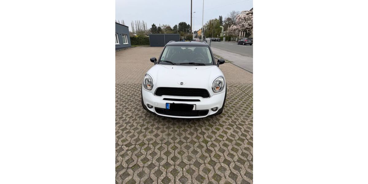 Mini Countryman S (Cooper) 145.300 km 7.200 &euro; Düsseldorf 40627