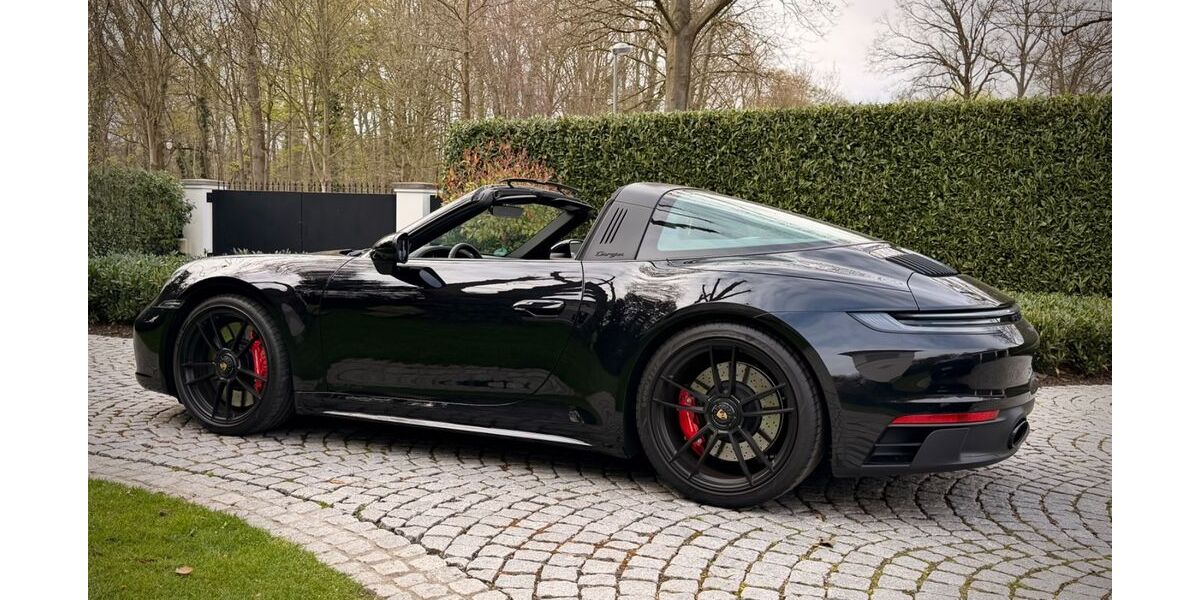 Porsche 992 7.130 km 179.500 &euro; Krefeld 47800