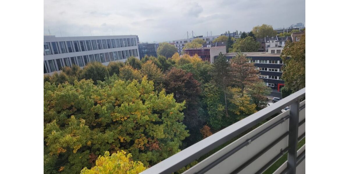 Provisionsfrei* Golzheim - wegen Auswanderung direkt vom Eigentuemer sanierte 4 Zi- Wohnung mit hochwertiger Kueche - 4- Düsseldorf Stadtbezirk 5 | Angebot:26758552
