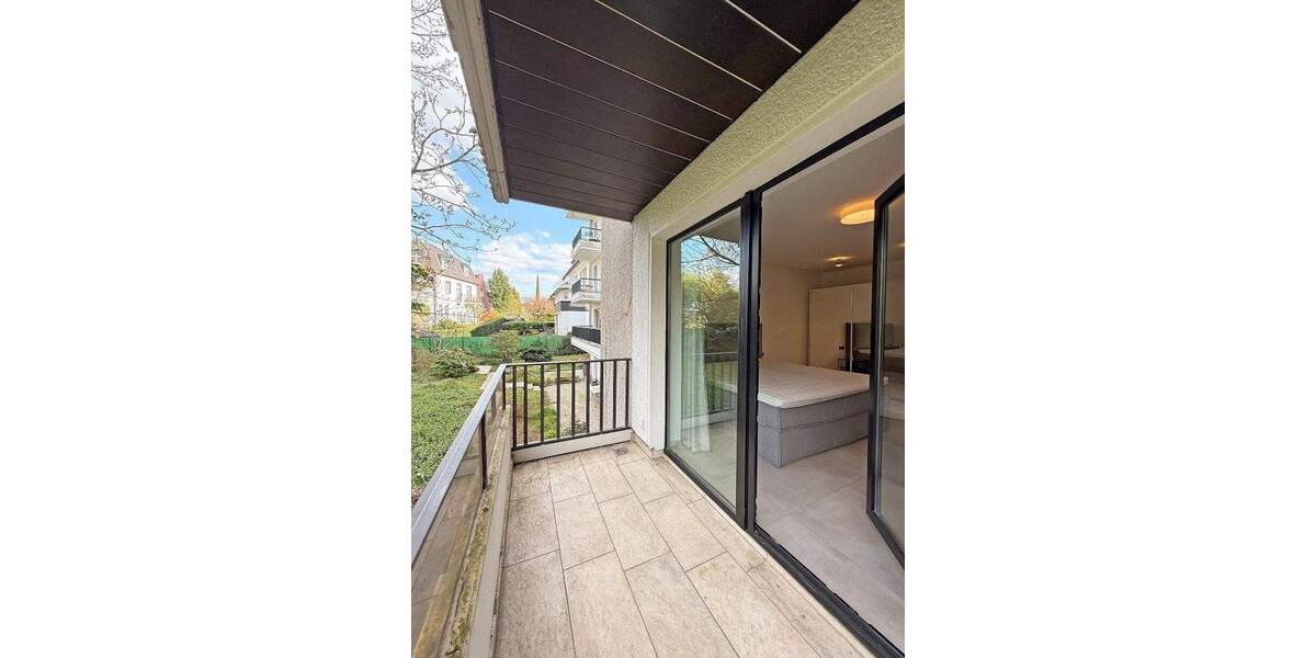 Etagenwohnung Düsseldorf Oberkassel - 2 Zimmer, 82 m&sup2;, 1.650&euro; | Angebot:25916382