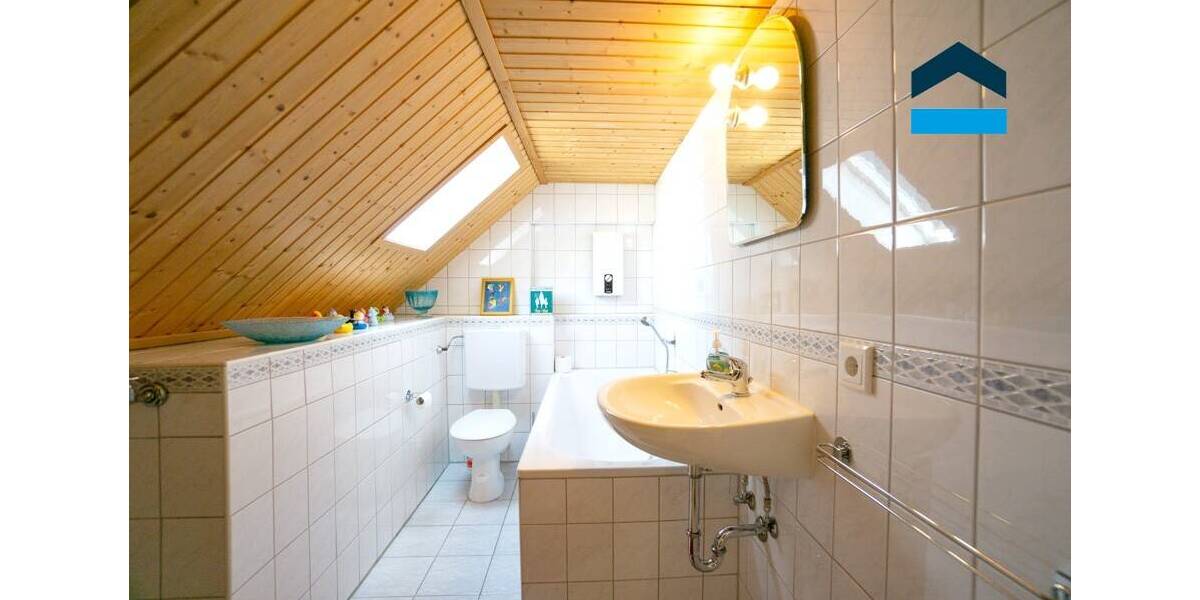 Einfamilienhaus Kamp-Lintfort Hoerstgen - 8 Zimmer, 360 m&sup2;, 790.000&euro; | Angebot:25701928