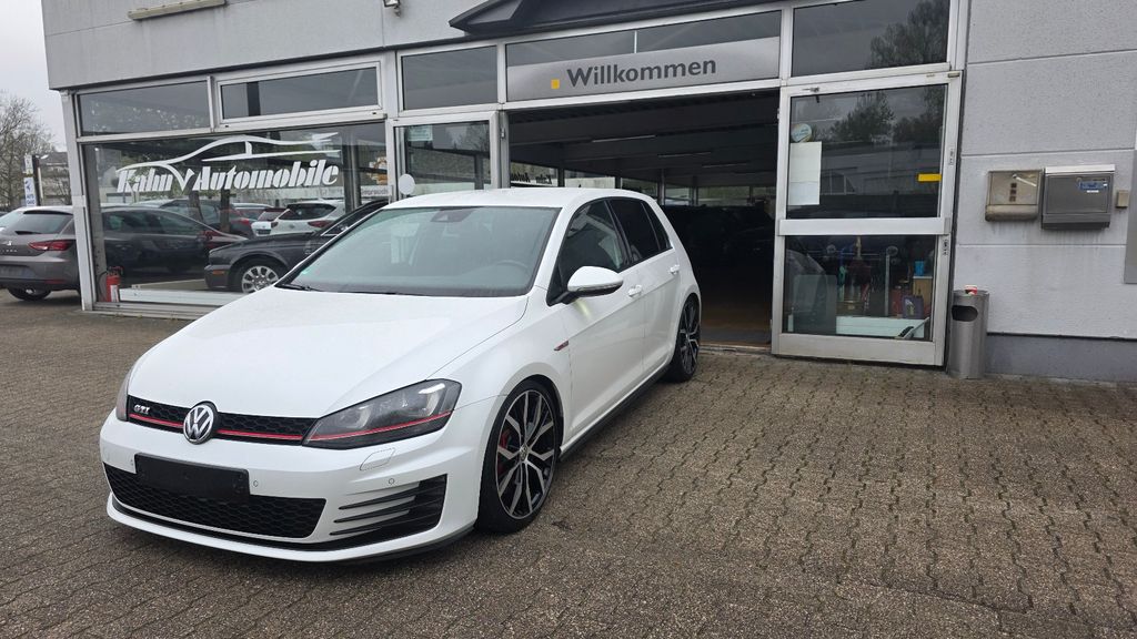 VW Golf 124.000 km 16.490 &euro; Gladbeck 45966