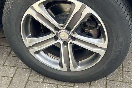 Mercedes-Benz 250 226.000 km 17.250 &euro; Duisburg, Stadt 47178