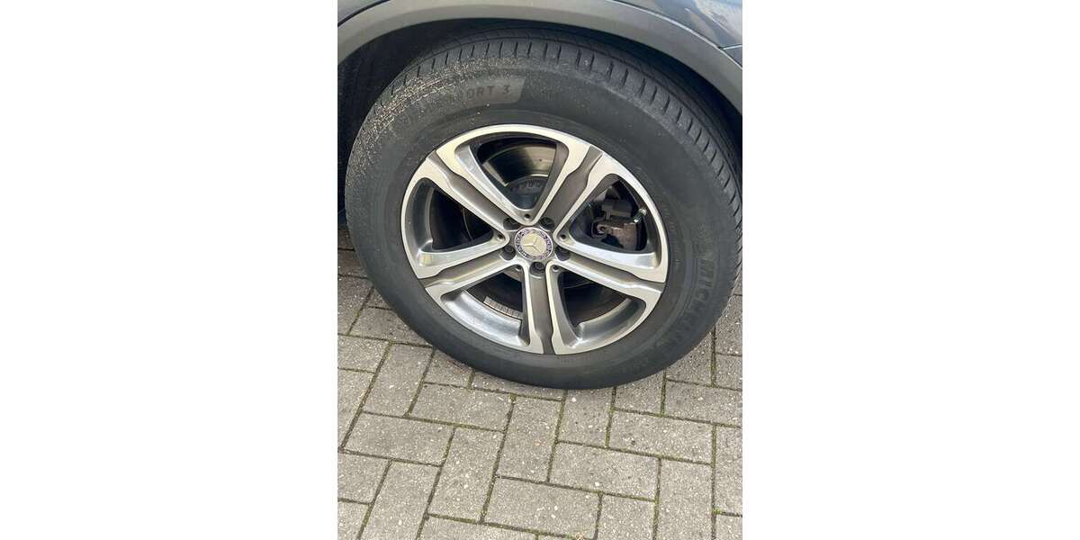 Mercedes-Benz 250 226.000 km 17.250 &euro; Duisburg, Stadt 47178