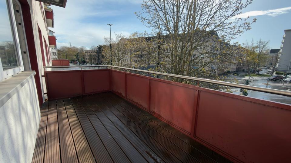 Etagenwohnung Düsseldorf Pempelfort - 3 Zimmer, 93 m&sup2;, 1.440&euro; | Angebot:26663995