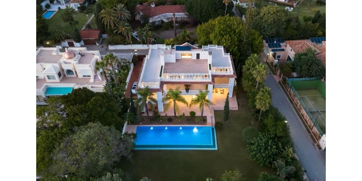 Villa Düsseldorf Stadtmitte - 7 Zimmer, 761 m&sup2;, 5.190.000&euro; | Angebot:26750435