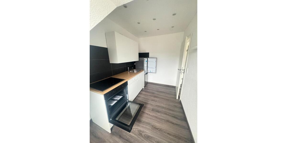 Dachgeschoßwohnung Krefeld Benrad - 2 Zimmer, 60 m&sup2;, 750&euro; | Angebot:26623850