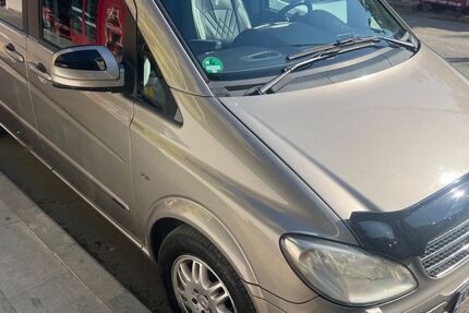 Mercedes-Benz Viano 369.000 km 12.000 &euro; Krefeld 47799