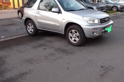 Toyota RAV 4 151.000 km 4.950 &euro; Düsseldorf 40225