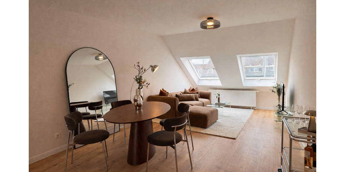 Etagenwohnung Düsseldorf Stadtmitte - 2 Zimmer, 70 m&sup2;, 1.320&euro; | Angebot:25999529