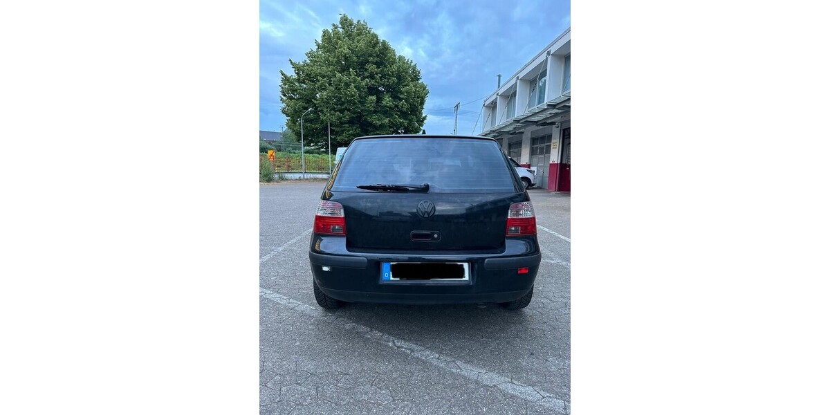 VW Golf 135.000 km 1.200 &euro; Essen 45121
