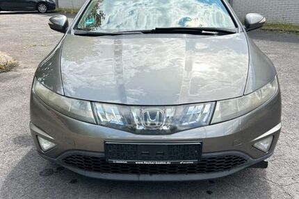 Honda Civic 195.000 km 2.999 &euro; Duisburg 47239