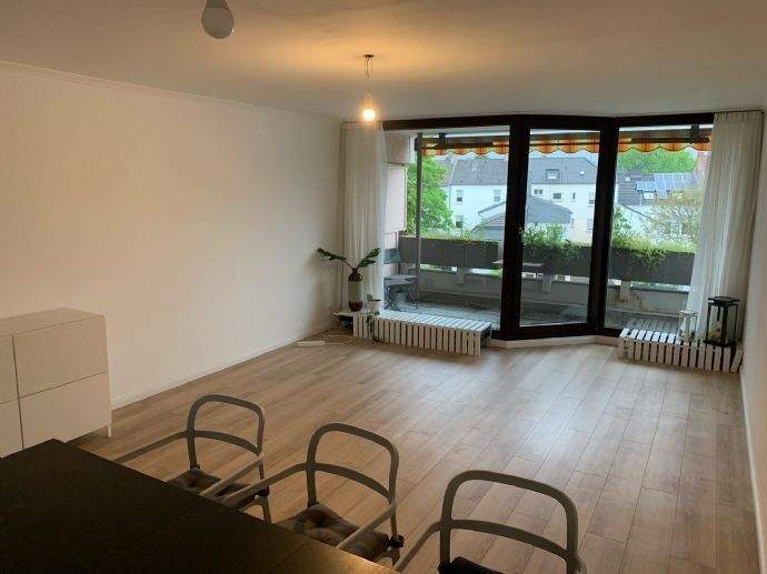 Etagenwohnung Moers Moers-Mitte - 3 Zimmer, 85 m&sup2;, 930&euro; | Angebot:25928256