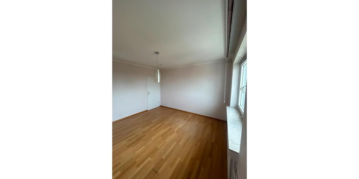 Etagenwohnung Dinslaken - 3.5 Zimmer, 83 m&sup2;, 154.500&euro; | Angebot:26648785